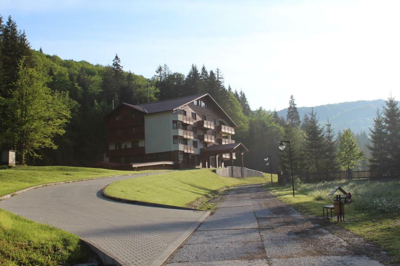 Monte Cervo Bio Hotel & Spa Ковасна Екстериор снимка