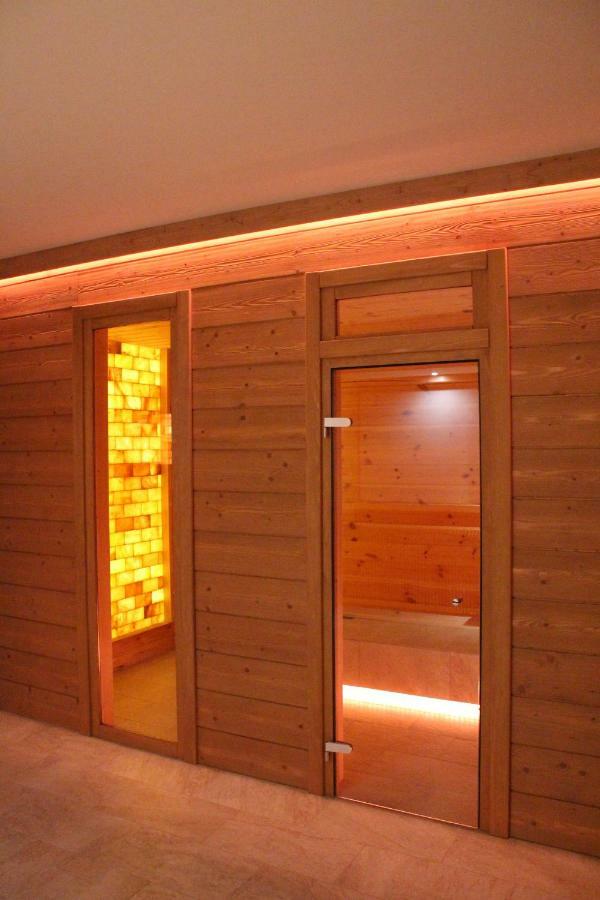 Monte Cervo Bio Hotel & Spa Ковасна Екстериор снимка
